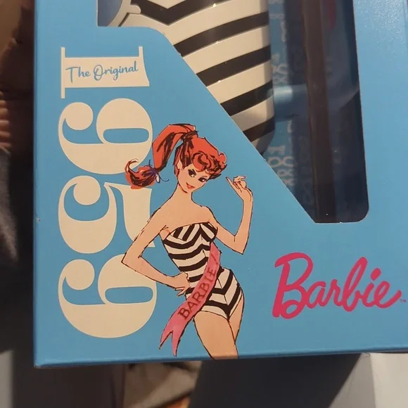 New in box Stanley 40oz Barbie Collection - Picture 6 of 8